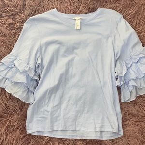 Short puffy sleeve t shirt